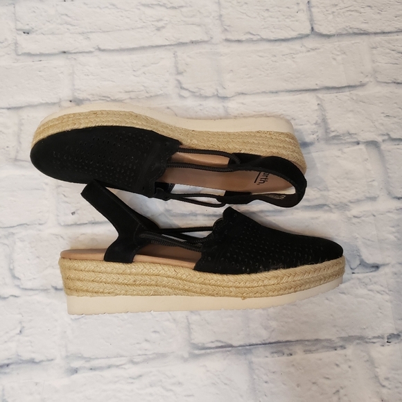 Earth Black Suede Wedge Espadrille size 7 - Picture 6 of 9